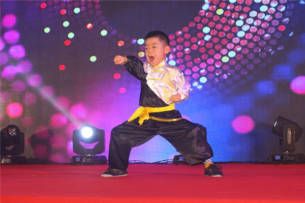 球盟会生物召开2018年度表扬奖励大会暨2019年度事情妄想大会 球盟会生物召开2018年度表扬奖励大会暨2019年度事情妄想大会